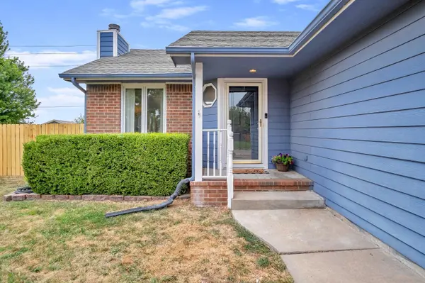 225 Windward, Newton, KS 67114