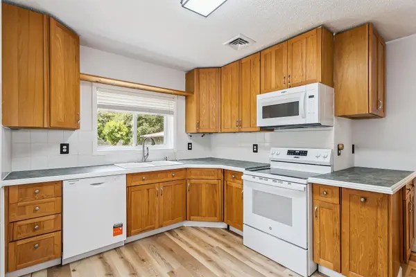 7433 S Pattie St, Haysville, KS 67060