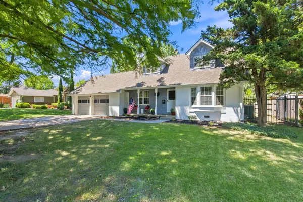 6514 E Abbotsford Dr, Wichita, KS 67206-1122