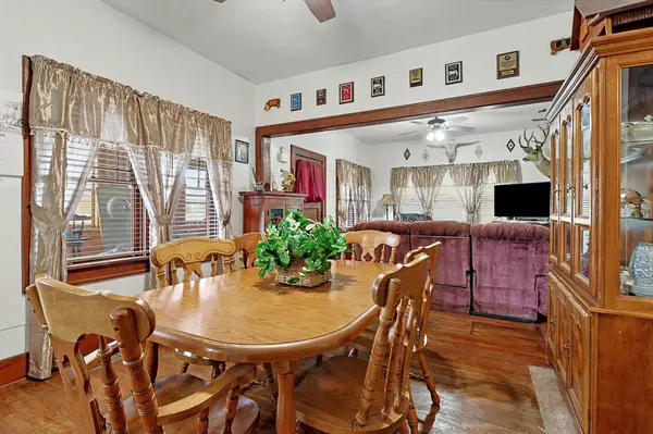 211 W 9th St, Peabody, KS 66866