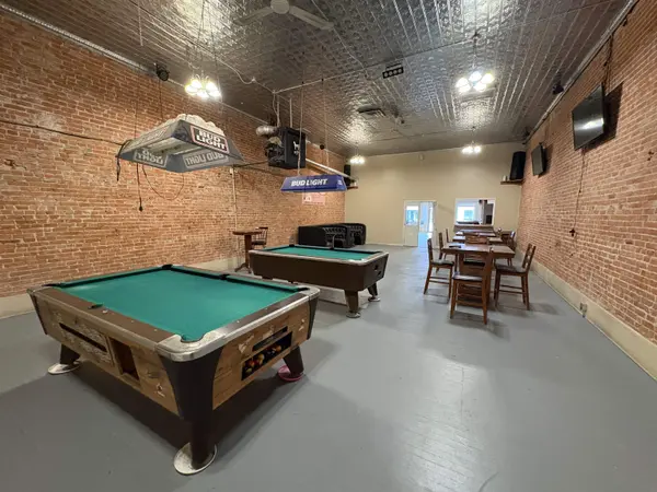 106 S Main St, Medicine Lodge, KS 67104