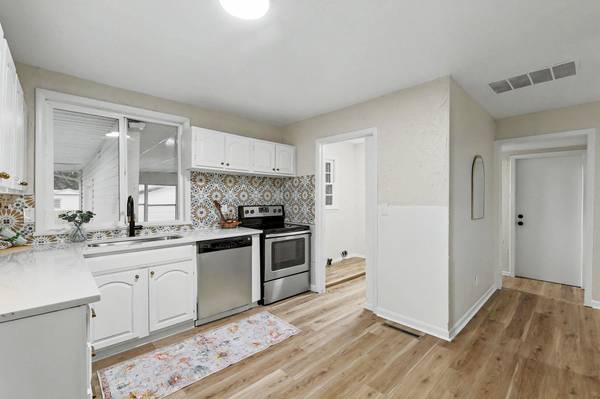 545 S Queen, Maize, KS 67101
