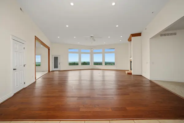 3380 S Scenic Slope Rd, Salina, KS 67401