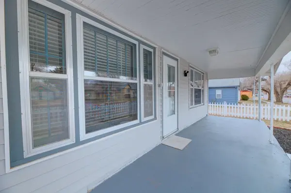 411 W Chestnut Ave., Arkansas City, KS 67005