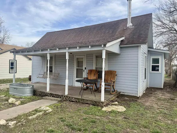 321 W Violet, Potwin, KS 67123