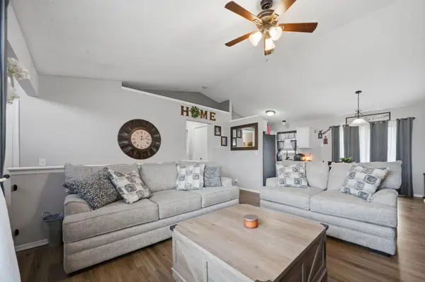 1930 S Brandon Cir, Wichita, KS 67207