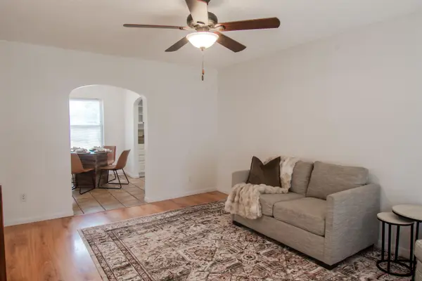 5121 E Elm St, Wichita, KS 67208