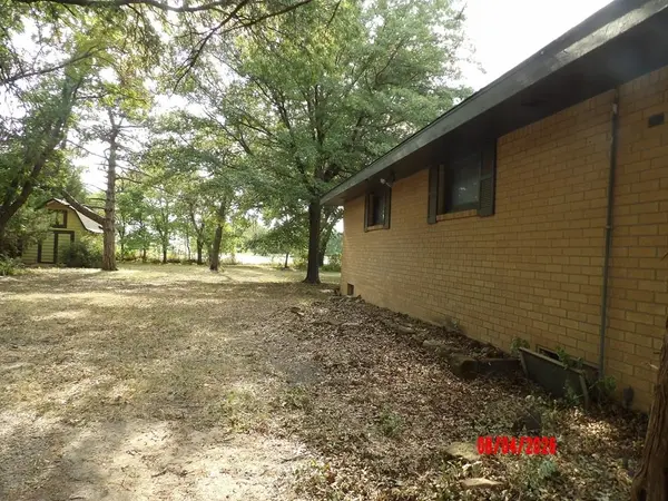 739 N 119th St. W.,, Wichita, KS 67209
