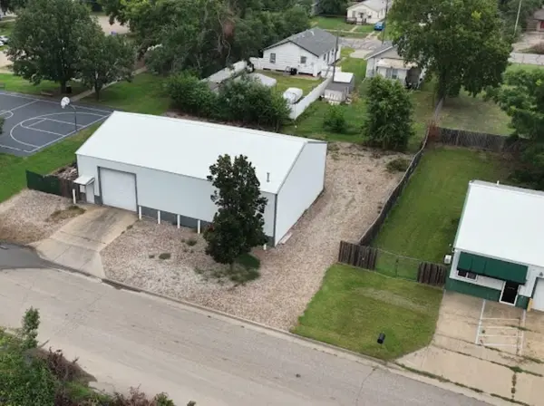 826 N 13th St., Salina, KS 67401