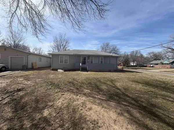2201 S Broadview St, Wichita, KS 67218