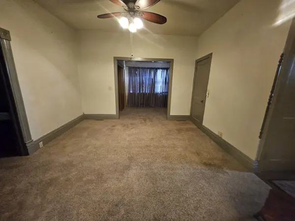 309 E 1st St, New Cambria, KS 67470