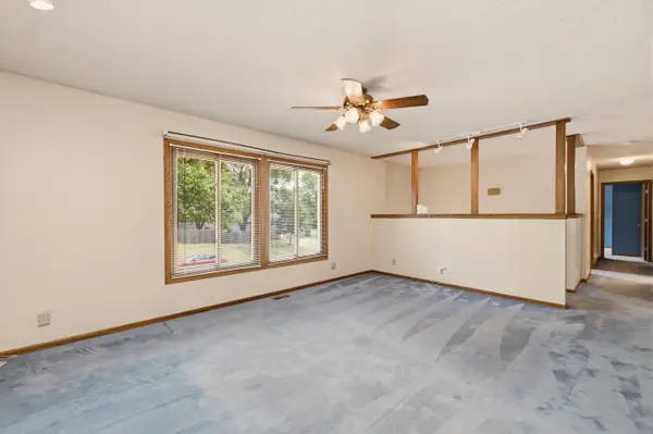 315 S Lincoln St, Belle Plaine, KS 67013