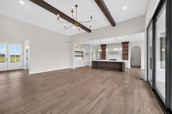 2818 E Kay St, Derby, KS 67037