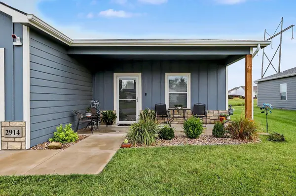 2914 E Highridge St, Park City, KS 67219