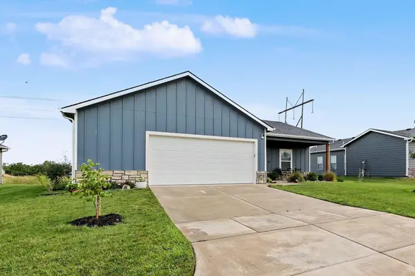 2914 E Highridge St, Park City, KS 67219