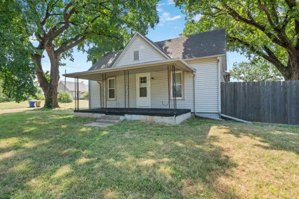 627 S Raff St, Kingman, KS 67068