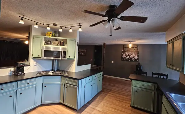 2129 W VENTOSO RD, Wichita, KS 67204-1727