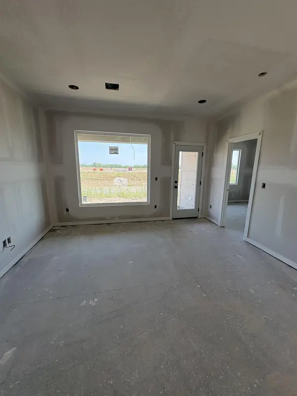2908 S Denene St, Wichita, KS 67215