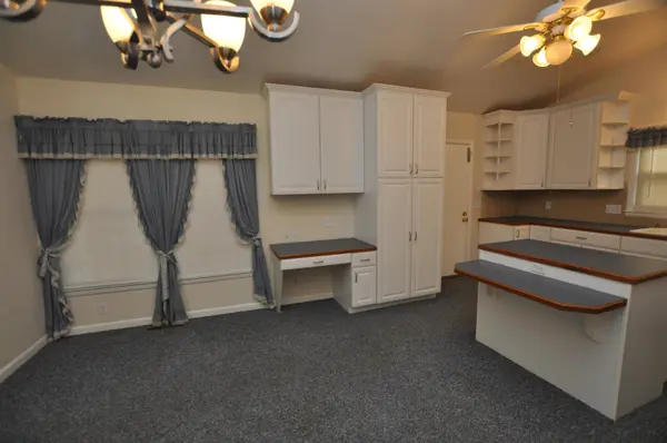 5925 Memphis, Wichita, KS 67220