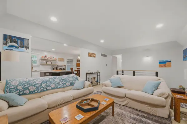2246 S Lori Ln, Wichita, KS 67207