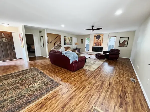 641 N Woodlawn St #27, Wichita, KS 67208