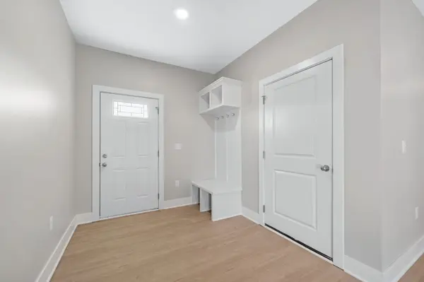 9131 / 9133 E Chris Ct, Bel Aire, KS 67226