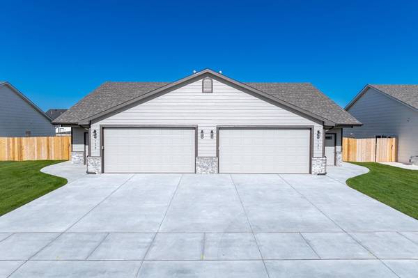 9131 / 9133 E Chris Ct, Bel Aire, KS 67226