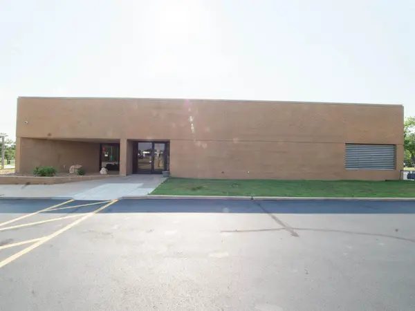110 W D, Hillsboro, KS 67063