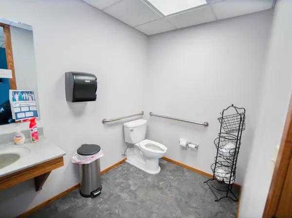 110 W D, Hillsboro, KS 67063