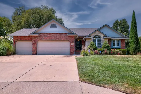 1301 Grand, Winfield, KS 67156