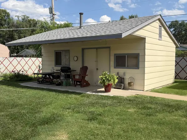 2321 W Grant, Wichita, KS 67213
