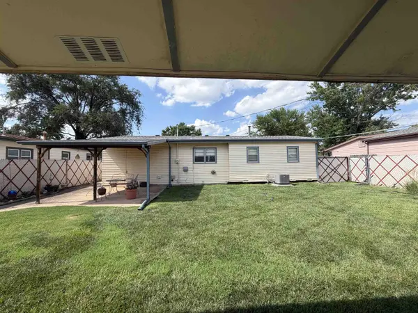 2321 W Grant, Wichita, KS 67213