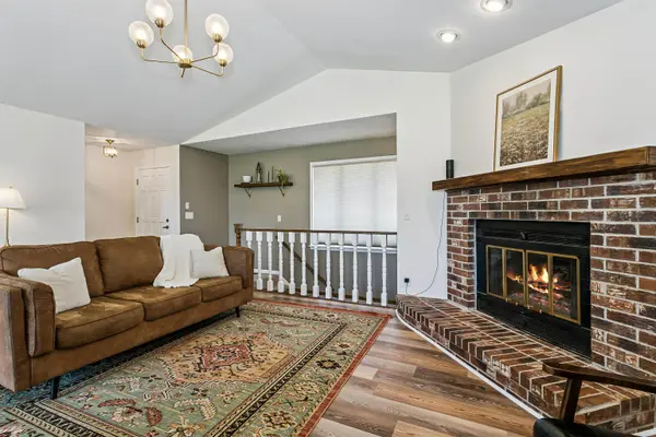 406 Brazos Dr, Goddard, KS 67052