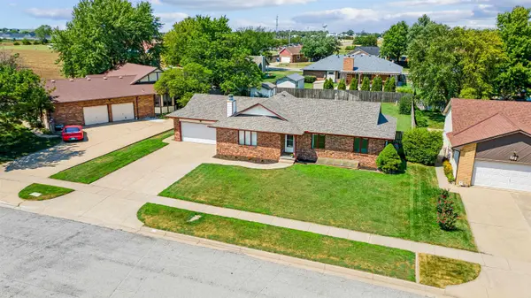 406 Brazos Dr, Goddard, KS 67052