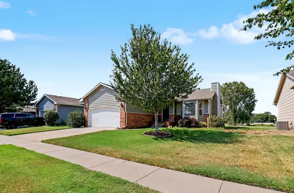 11414 W Bella Vista, Wichita, KS 67212