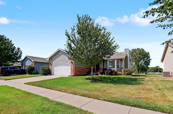 11414 W Bella Vista, Wichita, KS 67212
