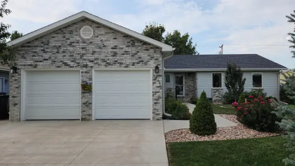 1216 E Republic Avenue, Salina, KS 67401