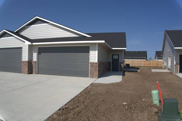 2791 S CEDAR CREST ST, Wichita, KS 67215