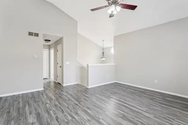 10702 E Bluestem St, Wichita, KS 67207