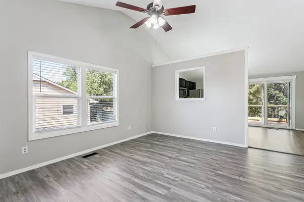10702 E Bluestem St, Wichita, KS 67207