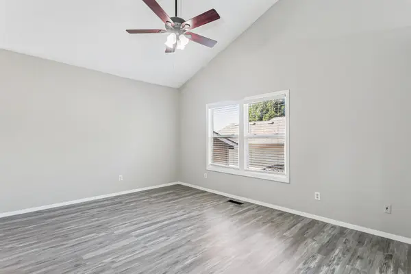 10702 E Bluestem St, Wichita, KS 67207