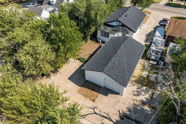 2614 W Douglas Ave, Wichita, KS 67203