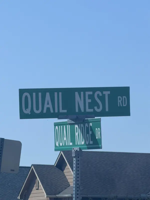 509 Quail Nest Rd, Winfield, KS 67156