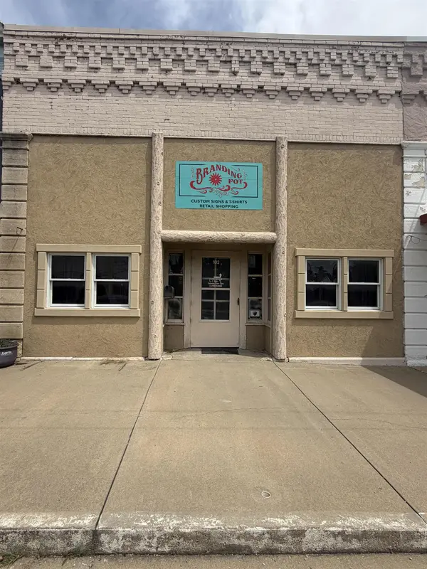 102 N Main, Eureka, KS 67045