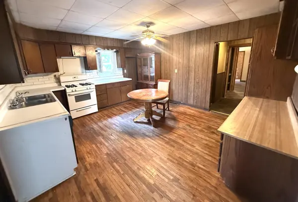 1006 NW 70 RD, Attica, KS 67009