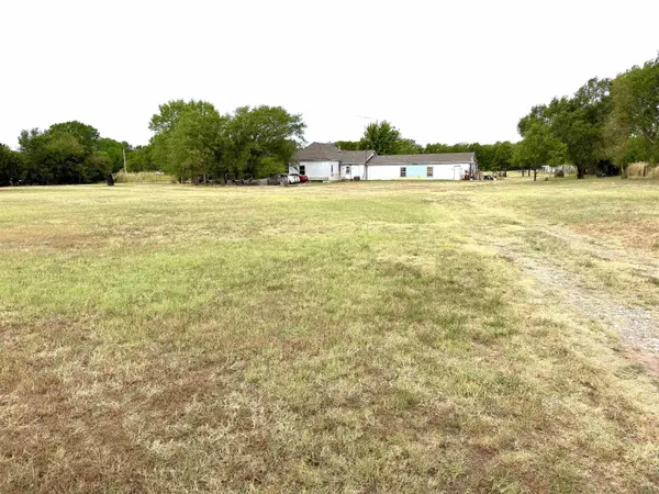 1006 NW 70 RD, Attica, KS 67009