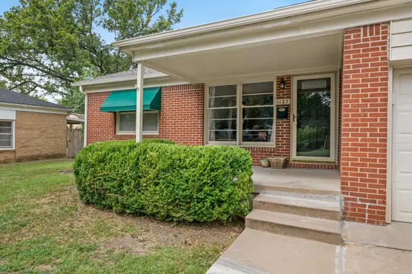 1137 S Prairie Park Rd, Wichita, KS 67218