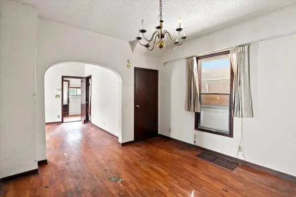 230 W 15th St N, Wichita, KS 67203
