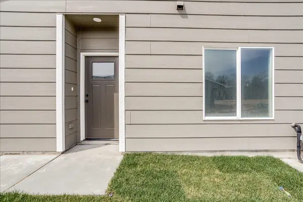5433/5435 N Briskbay Ct., Maize, KS 67101