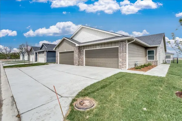 5433/5435 N Briskbay Ct., Maize, KS 67101